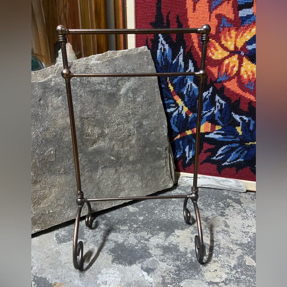 Bronze Toned Metal Jewelry Display Stand
